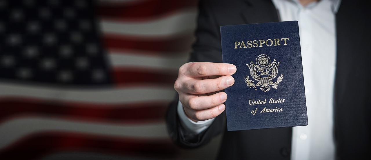 Strategies for Navigating Digital Identity Safely