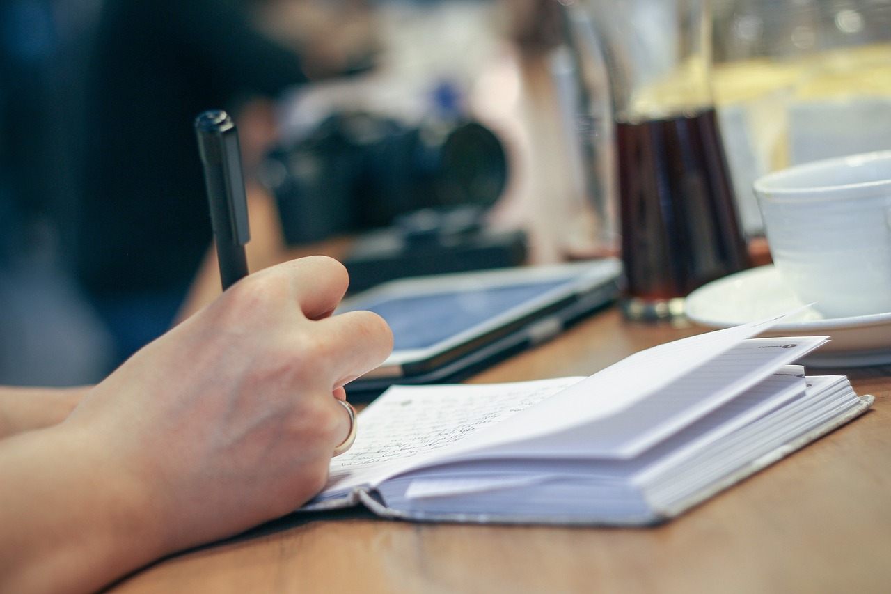 Lifelong motivation through written persuasion strategies